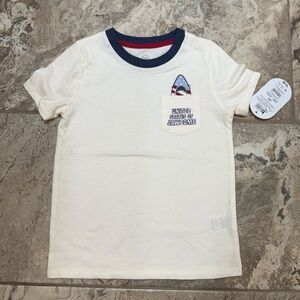 NWT size 5T Wonder Nation Cream Shark Graphic T-Shirt